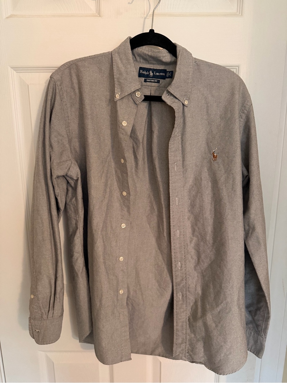 Ralph Lauren Men’s Light Gray Button-Down Oxford Shirt